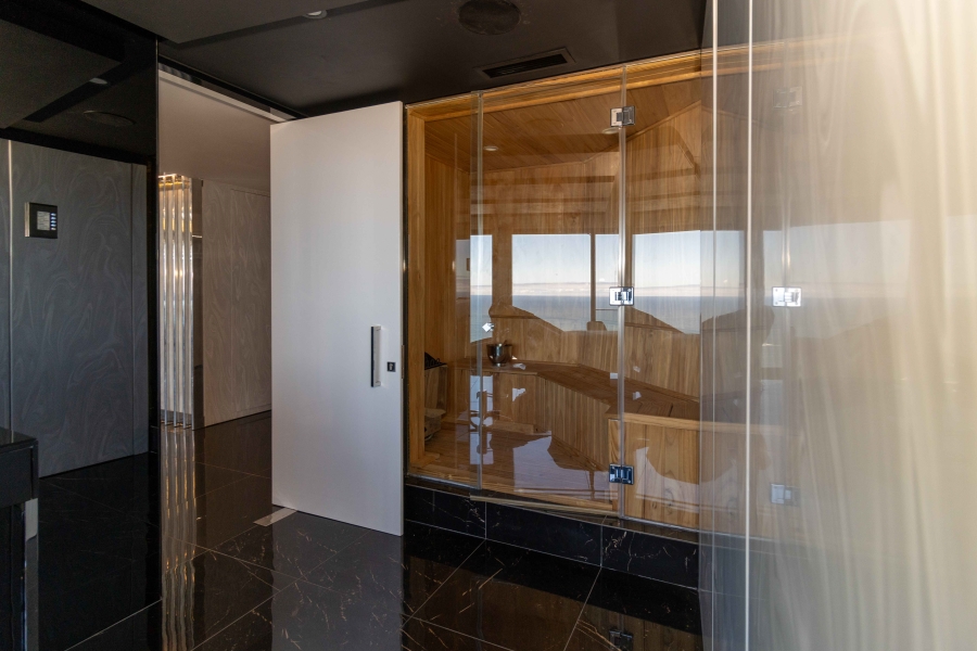 5 Bedroom Property for Sale in Clifton Western Cape